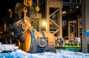 Produção industrial avança 0,8% em agosto, na comparação com julho