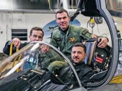 Para atender pedido de Gripens da Ucrânia, Embraer precisará aumentar fábrica em Gavião