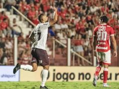 Depois de um primeiro tempo sofrível, Ferroviária arranca empate em Goiânia contra o Vila Nova