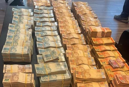 PF cumpre em Araraquara, mandados de busca e apreensão em operação que investiga fraudes em licitações