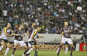 Ferroviária segue na Série B carregando a praga do empate: 0 a 0 contra o Criciúma na Arena da Fonte