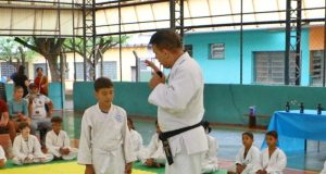 Festival Super Ação promove integração e valores por meio do judô em escola municipal