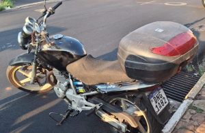 Moto com placa adulterada por fita isolante é apreendida na 22 de Agosto em Araraquara