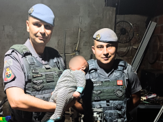 Policiais militares salvam bebê engasgado em Araraquara