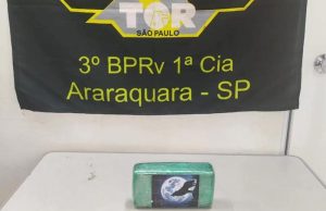 Policiais do TOR em patrulhamento na SP-255 apreendem mais de um quilo de crack