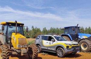 Tratores furtados em Boa Esperança são localizados em área de mata em Araraquara