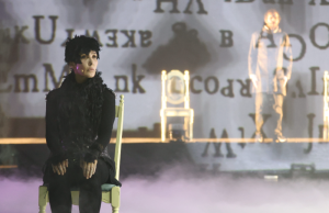 O terror poético de Edgar Allan Poe ganha vida no palco do Sesi Araraquara neste sábado (15)