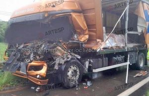 Motorista de caminhão morre na SP-333 em Taquaritinga após colidir com veículo parado na pista