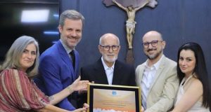 Comunicador Alceu Patrício é homenageado com Título de Cidadão Araraquarense