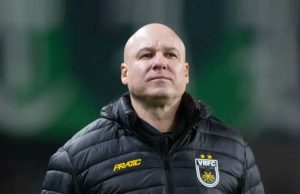 Quinze após ser rebaixada na Série B, Ferroviária contrata técnico que caiu com o Volta Redonda