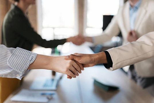 Araraquara mantém saldo positivo de empregos em outubro apesar da queda regional, diz Sincomercio