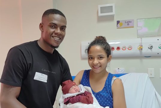 Primeiro bebê nascido na Gota de Leite em 2026 é uma menina que recebe o nome de “Ayla”