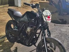 Guarda Municipal apreende menores que dirigiam moto com máscara de palhaço no farol dianteiro