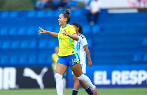 Sul-Americano Feminino: Brasil perde para Argentina, mas avança à fase final como vice-líder do grupo B