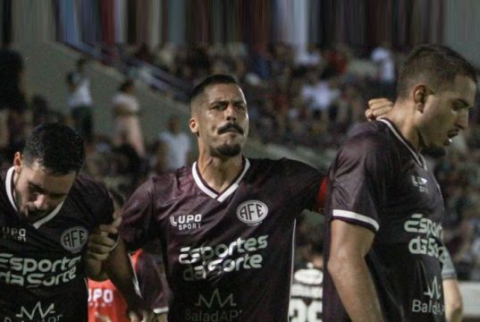 Ferroviária quer vencer o Grêmio Prudente neste sábado para assumir liderança da Série A2