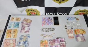 Dois fugitivos são presos em operação policial que que visava apreensão de jovens traficantes