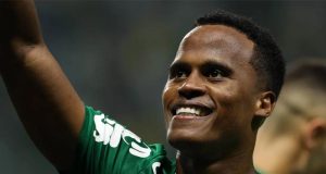 São Paulo perde em Minas e abre espaço para o Palmeiras ser líder após vencer o Botafogo