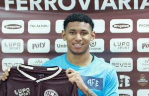 Com passagem pelo futebol europeu, volante Fernandinho reforça Ferroviária na temporada