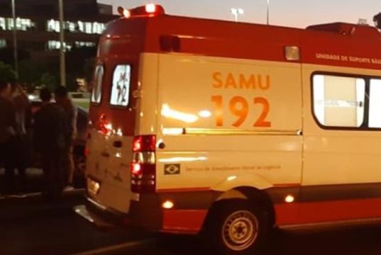 Morador de rua é atropelado e arrastado em portão de acesso a estacionamento privado em Araraquara