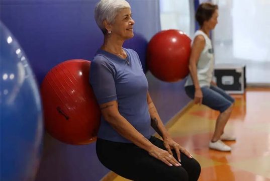 Exercícios físicos contribuem para envelhecimento saudável