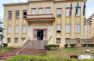Vereadores cobram explicações sobre adesão do presidente da Câmara ao artigo 167-A