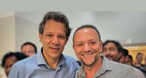 Recebido pelo ex-prefeito Edinho Silva, Fernando Haddad visita Araraquara e região nesta sexta (22) a