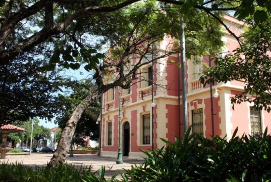 Encontro de Brechós “Quem Garimpa Acha” reúne mais de 90 expositores no domingo (13)
