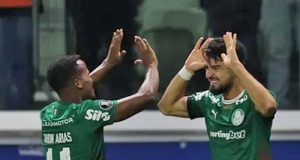 Palmeiras vence o Junior (COL) e termina fase da Libertadores em segundo lugar