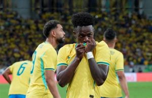 Brasil goleia o Panamá no Maracanã. Agora parte para enfrentar o Egito e depois entrar no Mundial