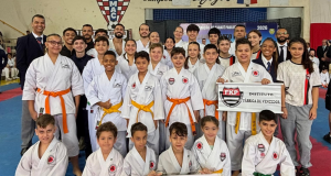 Alunos da Fábrica de Vencedor e Academia Aguinaldo dos Santos brilham no Campeonato Paulista de Karatê em Monte Alto