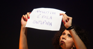 Espetáculo “Ana Marginal – Um Navio Ancorado no Espaço” chega ao Sesc Araraquara nesta quinta (28)