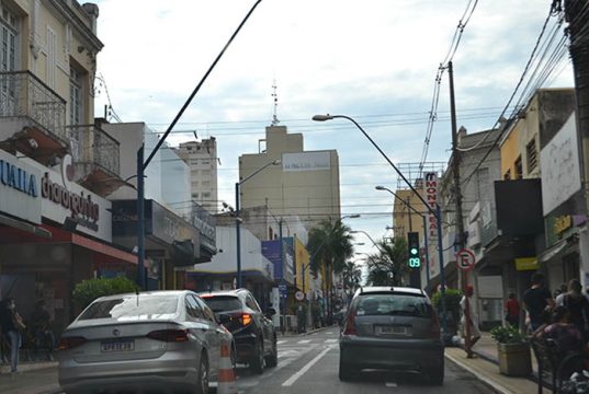 Empresas autorizadas podem abrir suas portas das 09h às 15h no feriado de Corpus Christi, diz Sincomercio