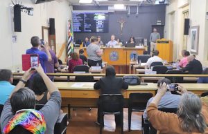 Câmara de Araraquara aprova reposição da inflação nos salários dos servidores municipais