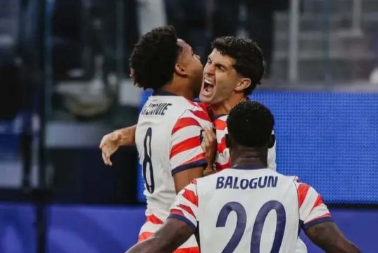 Estados Unidos massacram o Paraguai no Grupo D da Copa do Mundo: 4 a 1
