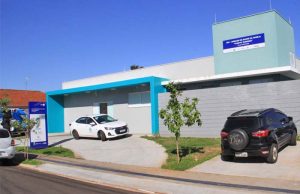 Após aplicar 823 doses, Araraquara suspende vacinação contra dengue para adultos