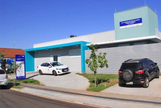 Após aplicar 823 doses, Araraquara suspende vacinação contra dengue para adultos