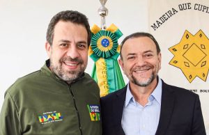 Boulos e Edinho acompanham Feira da Cidadania do “GovBR na Rua” em Araraquara nesta quarta (10)