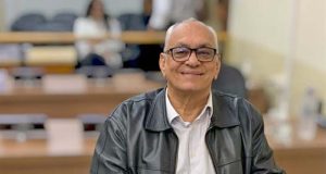 Após cenário de pressão alta e febre durante sessão da Câmara, Paulo Landim diz estar bem e agradecido