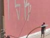 Flagrado pela Guarda Municipal, pixador tenta fugir pulando de uma altura de 7 metros. Se “estrumbicou”.