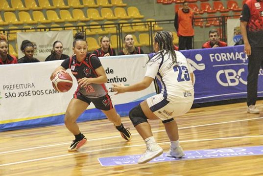 Sesi Araraquara joga neste domingo, cartada decisiva para entrar nas semifinais da Liga de Basquete