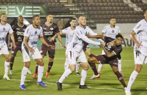 Com gol contra, Ferroviária perde para o Caxias e deixa o G8 do Brasileiro da Série C
