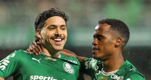 Palmeiras vence fora de casa o Coritiba, São Paulo perde em casa para o Athletico do Paraná