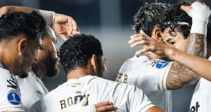 Santos se classifica na Sul-Americana após vencer Universidade Central e garante R$ 2,5 milhões