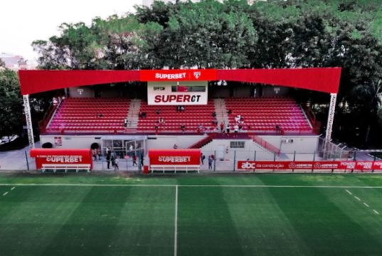 Em jogo-treino e portões fechados, Ferroviária enfrenta São Paulo nesta sexta no SuperCT na capital
