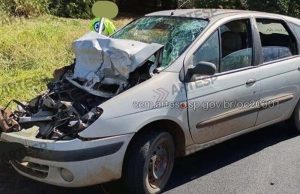Engavetamento na Rodovia Washington Luís envolve três veículos e deixa duas pessoas feridas