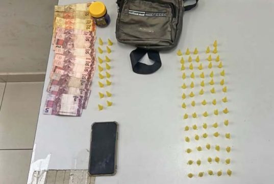 Jovem com 19 anos é preso em flagrante vendendo drogas em ponto do São Rafael II em Araraquara
