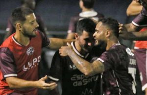 Ferroviária em noite de graça mete um chocolate no Paysandu e chega ao 5° lugar da Série C do Brasileiro