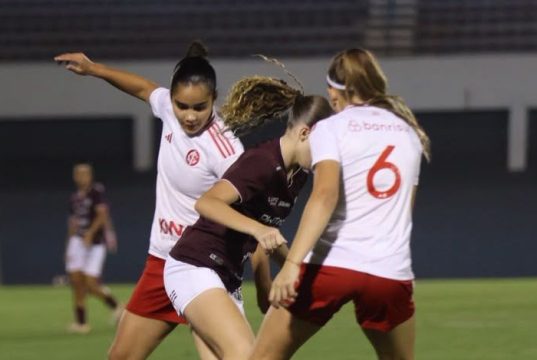 Empate das Guerreirinhas Grenás por 4 a 4 com o Inter abre final do Brasileirão Feminino Sub-17