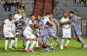 Série C do Brasileiro tem rodada fechada e Ferroviária segue no pelotão do G8 do campeonato