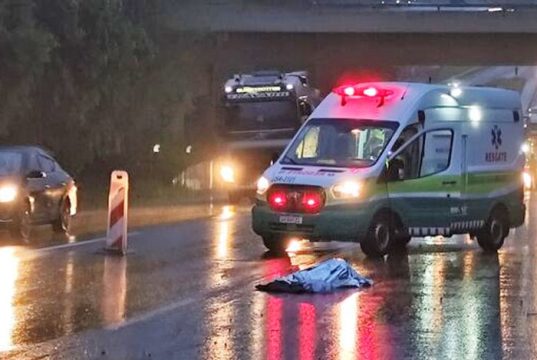 Pedestre morre atropelado por ônibus na Washington Luís no final da madrugada desta sexta-feira
